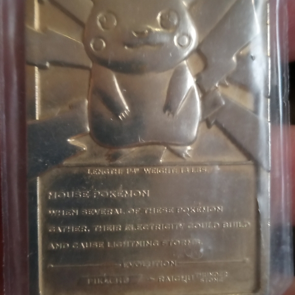 Pokemon Gold Pikachu Card 1999 - Picture 3 of 6